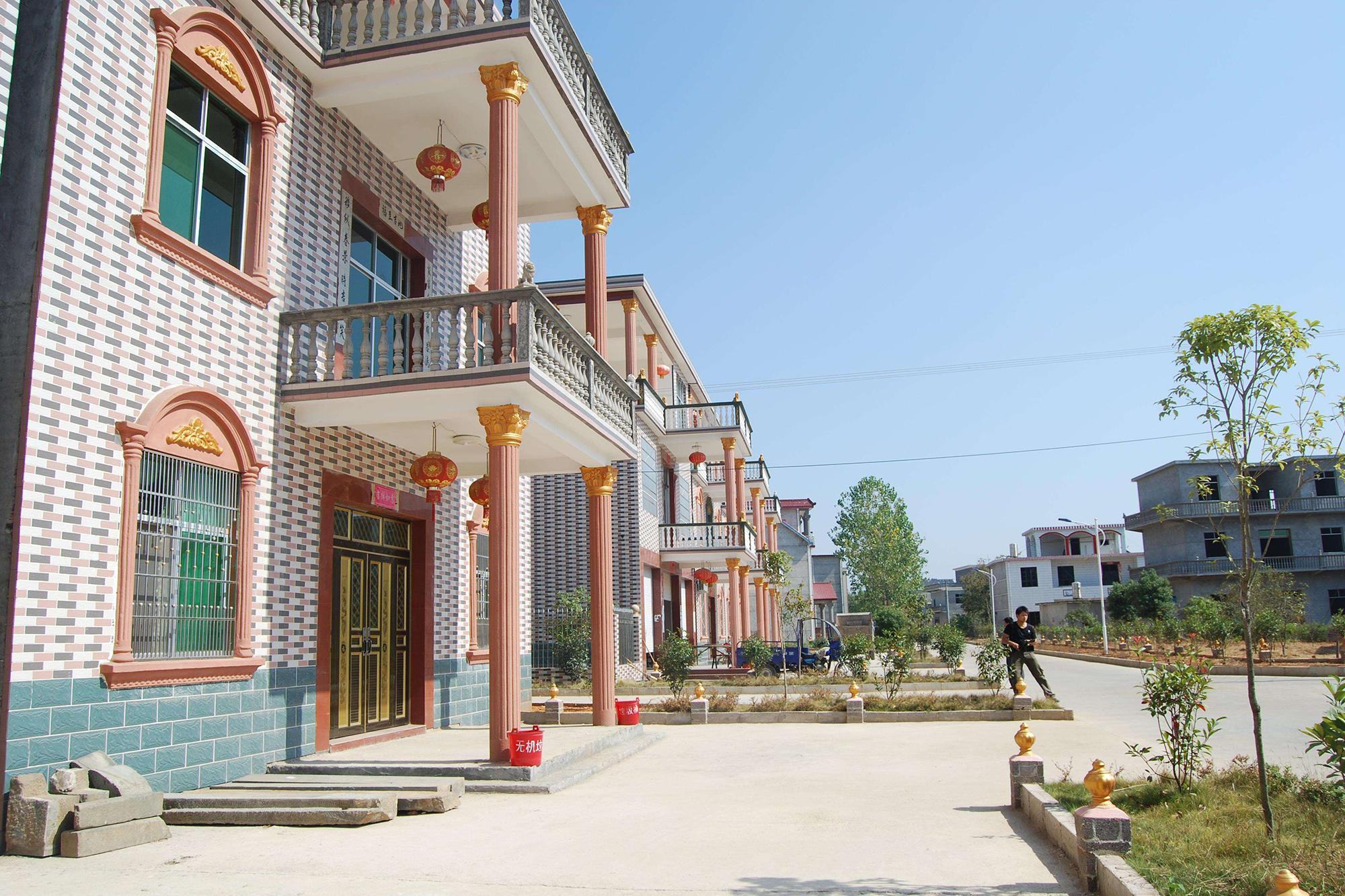 農村的小樓與別墅,建筑設計有什么區別?.jpeg 農村的小樓與別墅,建筑設計有什么區別?.jpeg